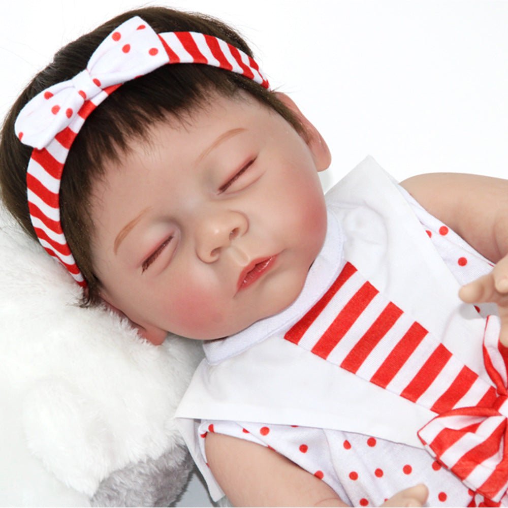 Lifelike 46cm soft silicone baby doll realistic newborn toy for kids